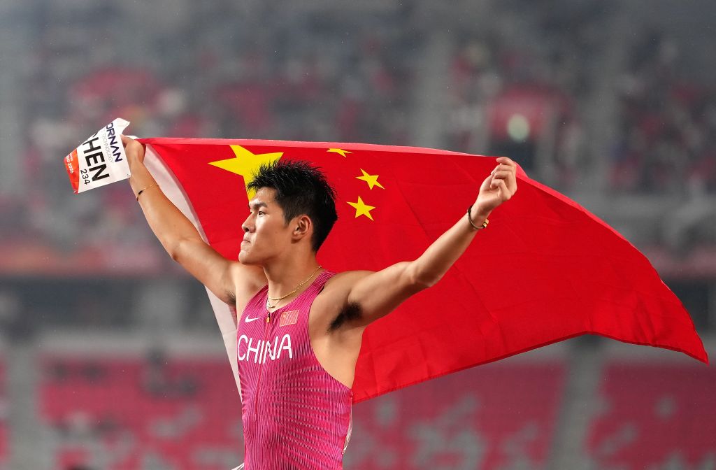 专业更符合中国人使用习惯。服务